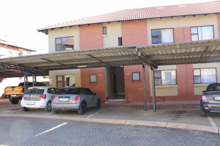 To Let 3 Bedroom Property for Rent in Pretorius Park Gauteng