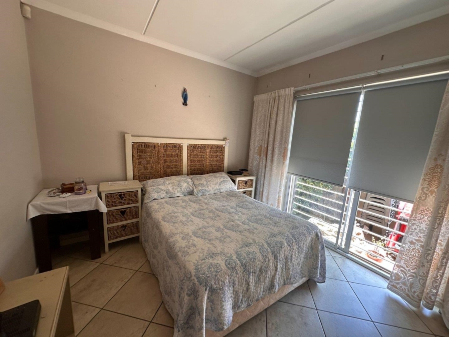 To Let 2 Bedroom Property for Rent in Florida North Gauteng