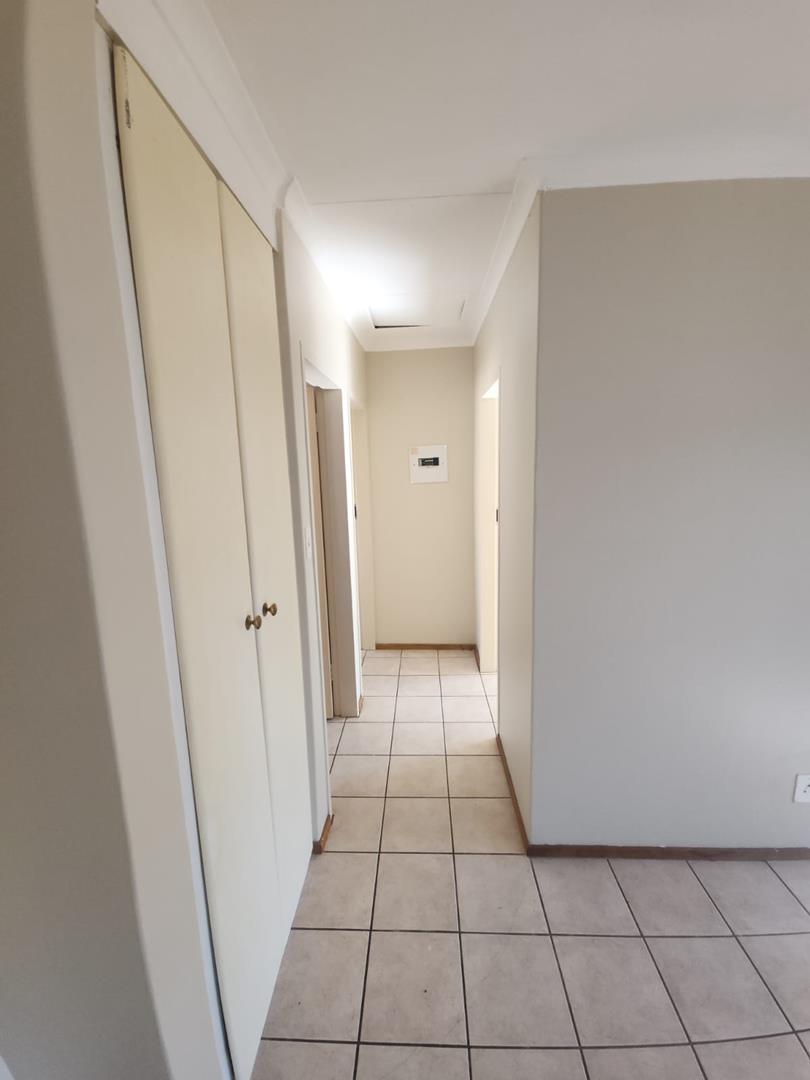 2 Bedroom Property for Sale in Doornpoort Gauteng