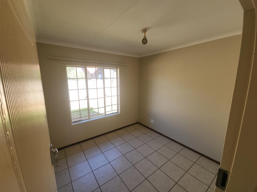 2 Bedroom Property for Sale in Doornpoort Gauteng