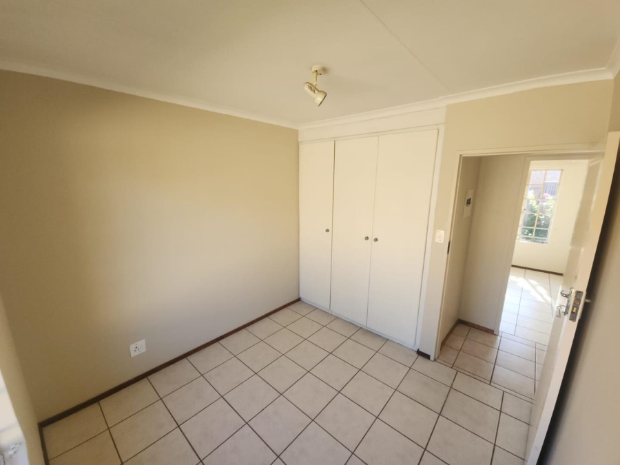 2 Bedroom Property for Sale in Doornpoort Gauteng