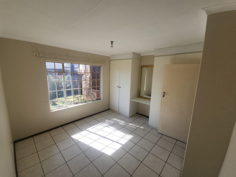2 Bedroom Property for Sale in Doornpoort Gauteng