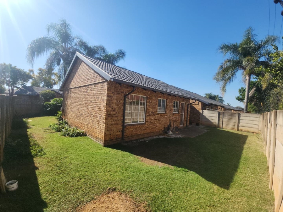 2 Bedroom Property for Sale in Doornpoort Gauteng
