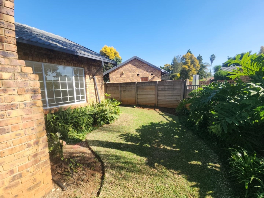 2 Bedroom Property for Sale in Doornpoort Gauteng