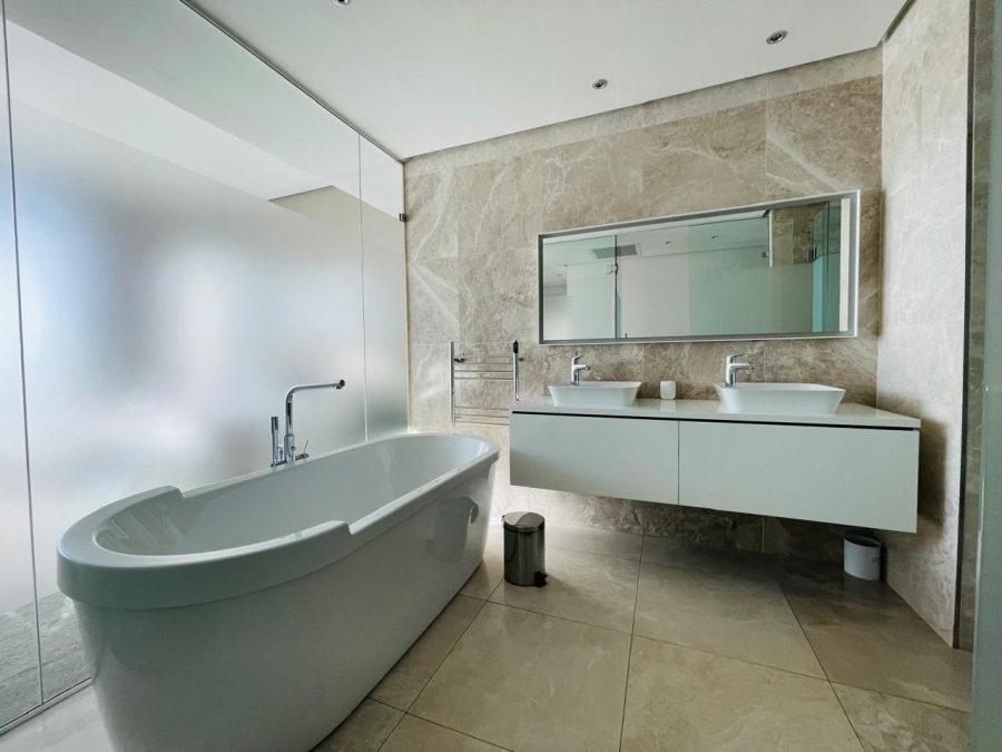 To Let 3 Bedroom Property for Rent in Sandown Gauteng