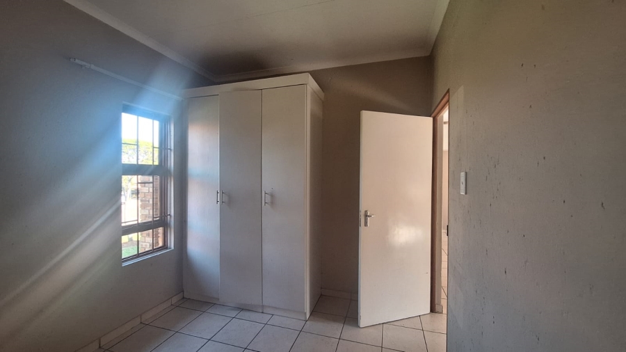 To Let 2 Bedroom Property for Rent in North Riding Gauteng