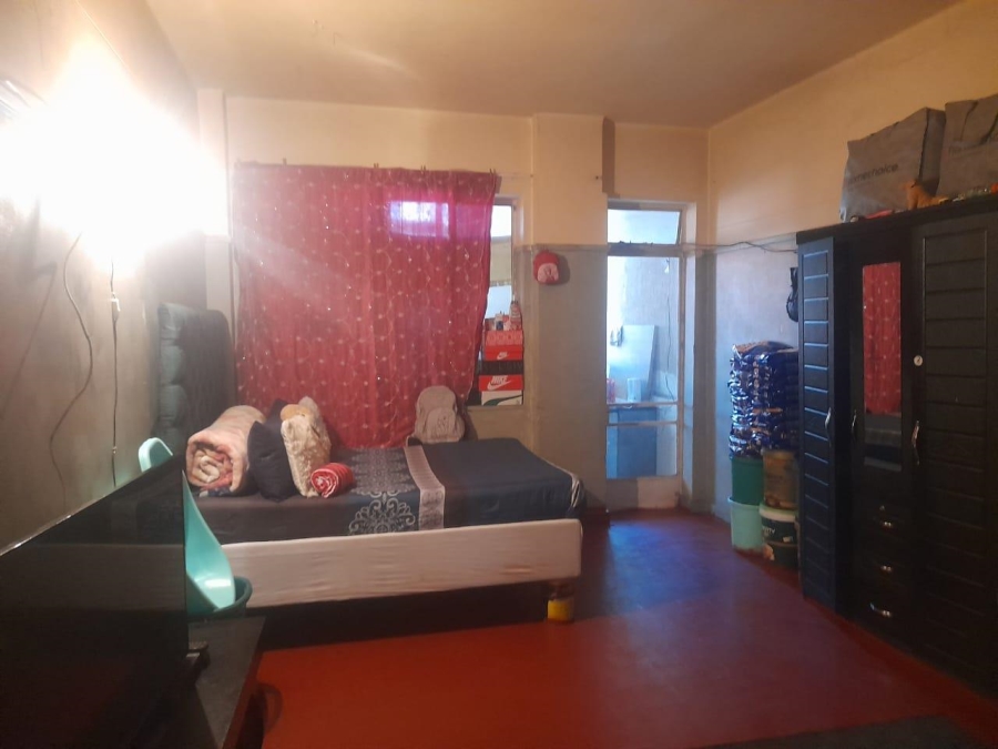 1 Bedroom Property for Sale in Yeoville Gauteng