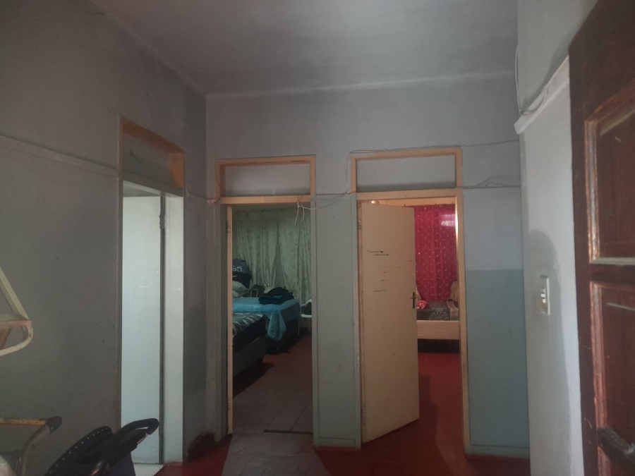 1 Bedroom Property for Sale in Yeoville Gauteng