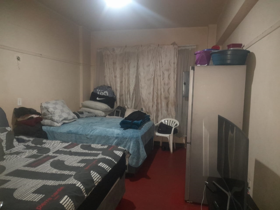 1 Bedroom Property for Sale in Yeoville Gauteng