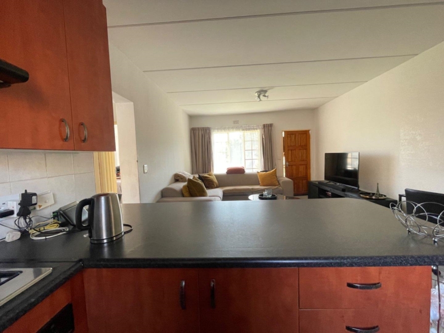 To Let 2 Bedroom Property for Rent in Chloorkop Gauteng