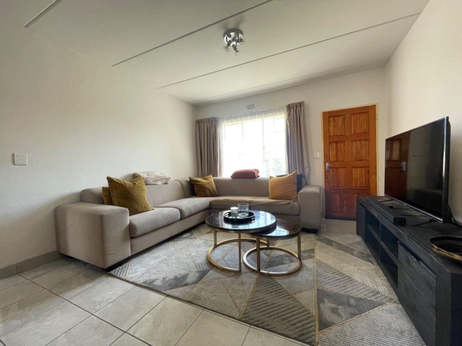 To Let 2 Bedroom Property for Rent in Chloorkop Gauteng