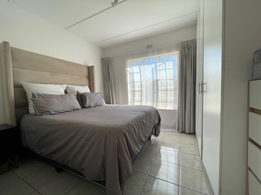 To Let 2 Bedroom Property for Rent in Chloorkop Gauteng