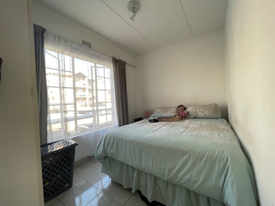 To Let 2 Bedroom Property for Rent in Chloorkop Gauteng