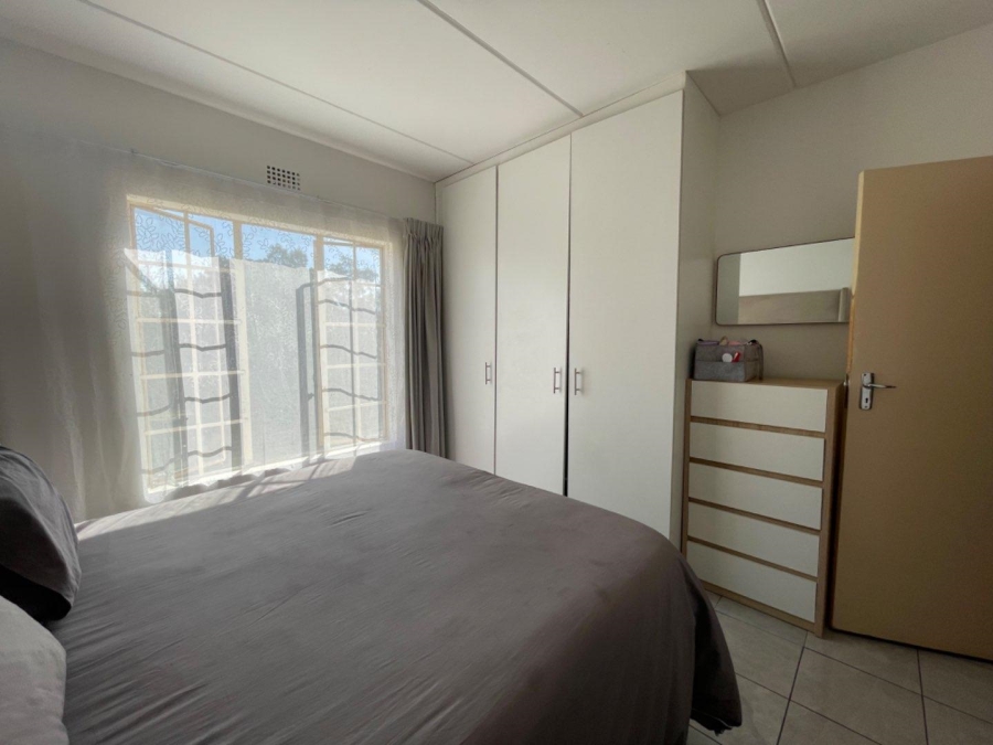 To Let 2 Bedroom Property for Rent in Chloorkop Gauteng