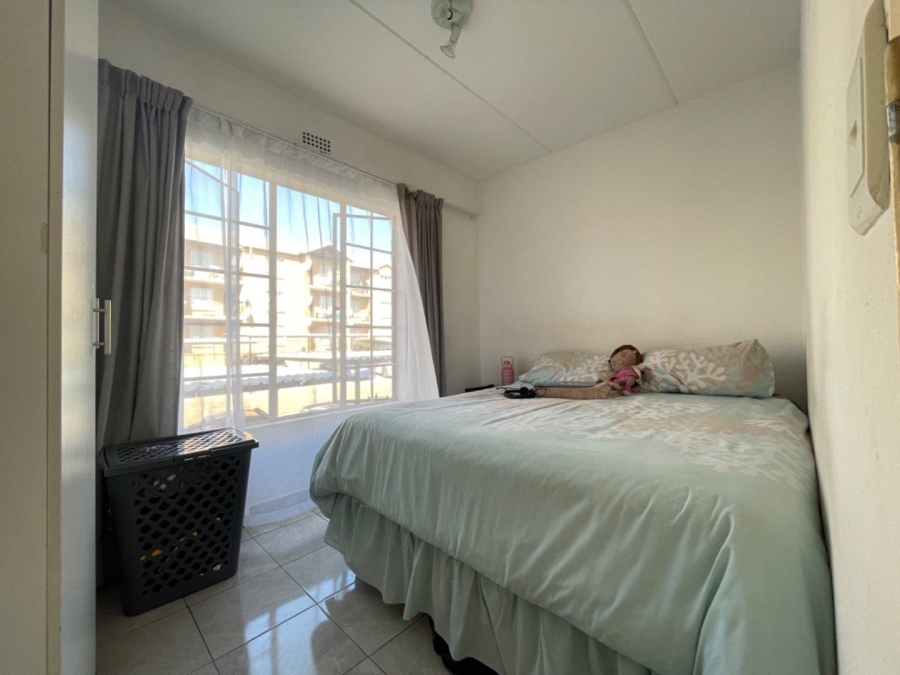 To Let 2 Bedroom Property for Rent in Chloorkop Gauteng