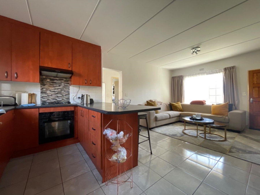 To Let 2 Bedroom Property for Rent in Chloorkop Gauteng