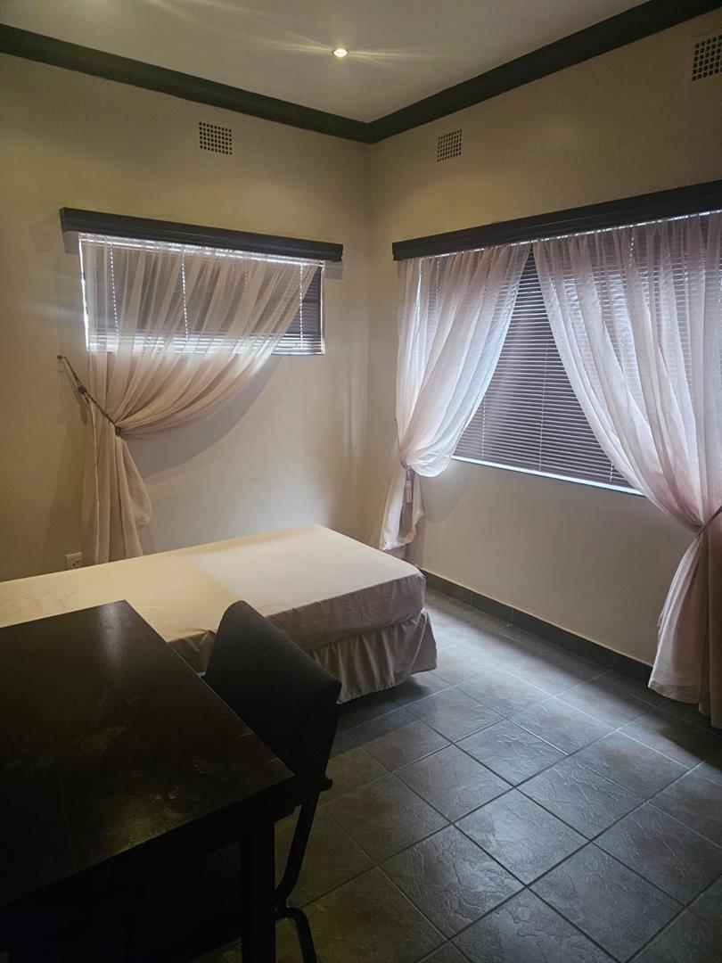 To Let 12 Bedroom Property for Rent in Lyttelton Manor Gauteng
