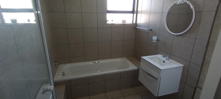 2 Bedroom Property for Sale in Terenure Gauteng