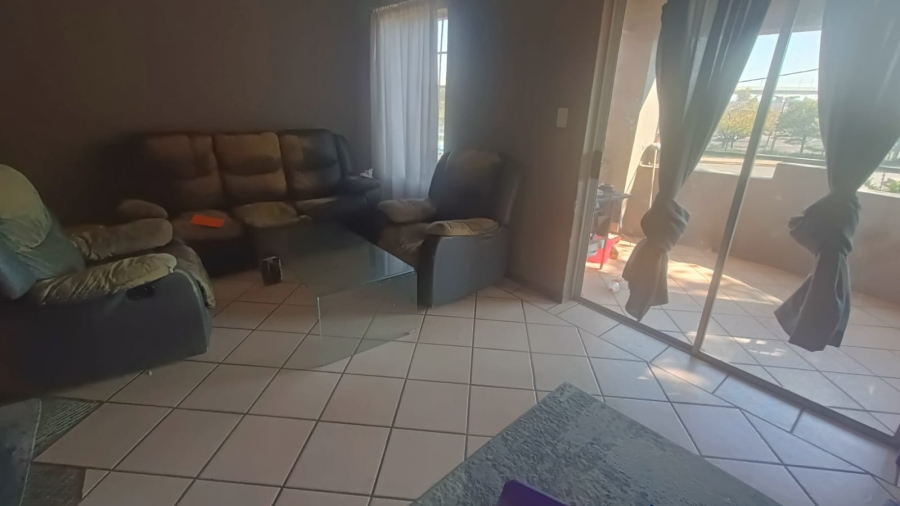 2 Bedroom Property for Sale in Die Hoewes Gauteng