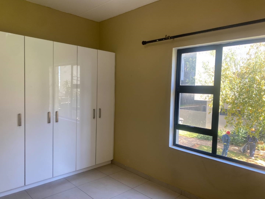 2 Bedroom Property for Sale in North Riding Gauteng