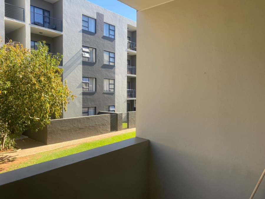 To Let 2 Bedroom Property for Rent in North Riding Gauteng