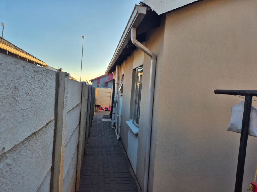 3 Bedroom Property for Sale in Sky City Gauteng