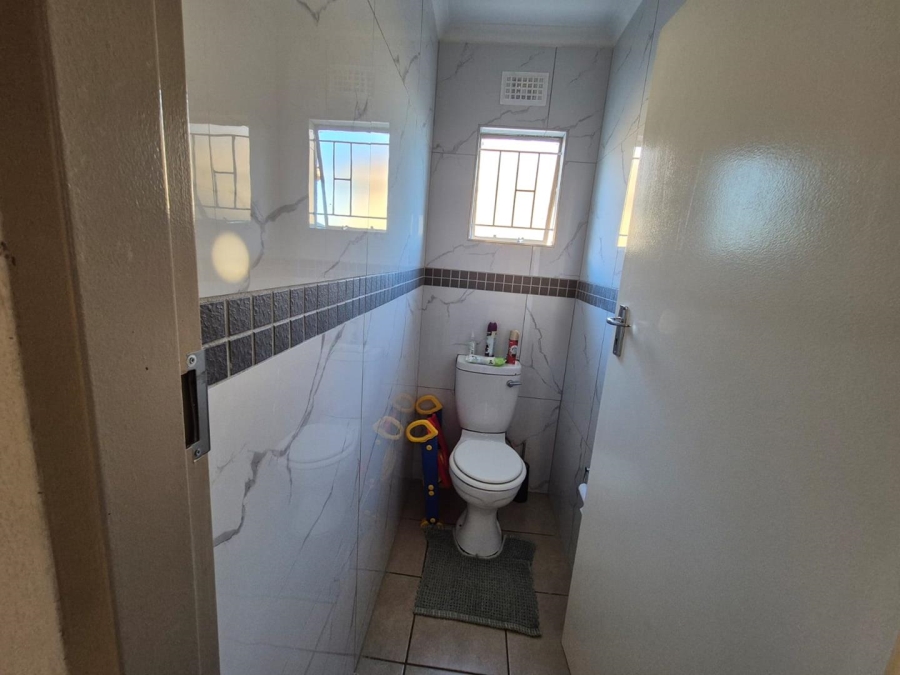 3 Bedroom Property for Sale in Sky City Gauteng