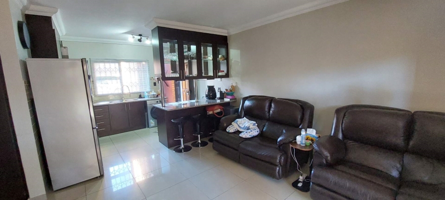 2 Bedroom Property for Sale in Brackendowns Gauteng