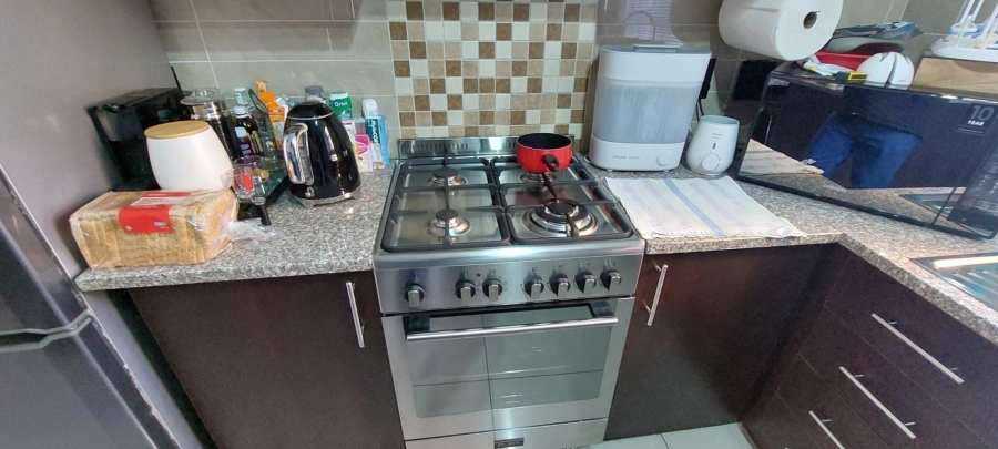 2 Bedroom Property for Sale in Brackendowns Gauteng