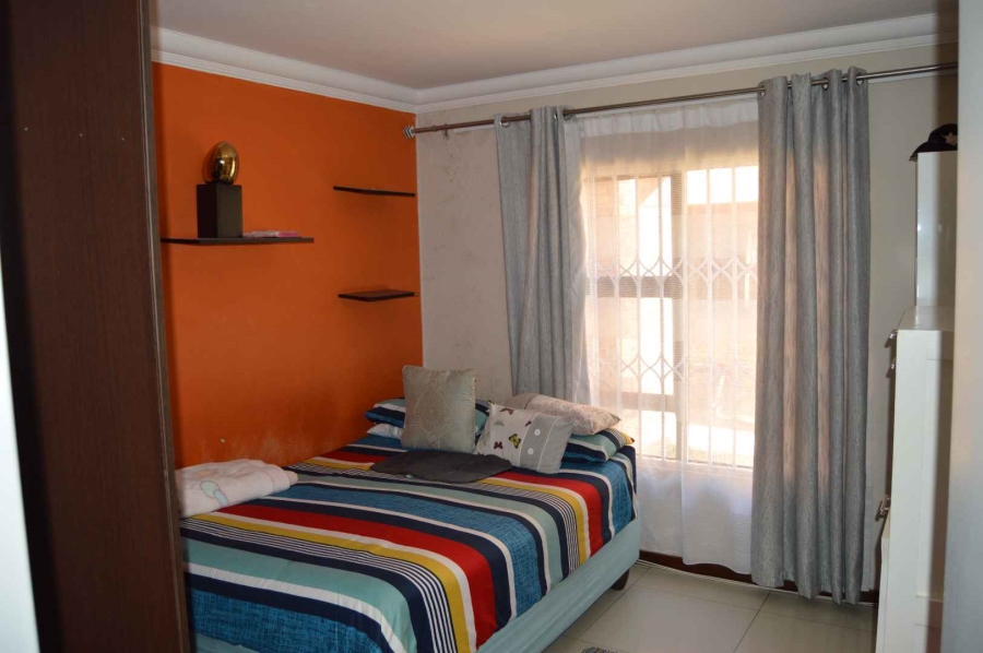 3 Bedroom Property for Sale in Brackendowns Gauteng