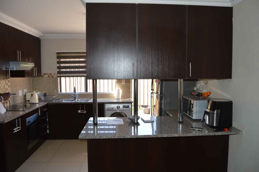 3 Bedroom Property for Sale in Brackendowns Gauteng
