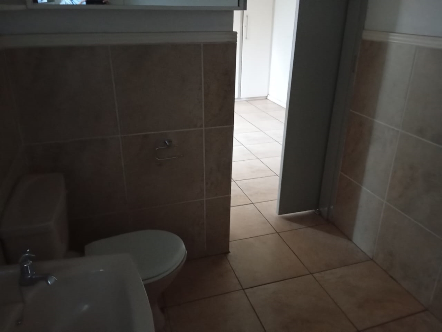 To Let 1 Bedroom Property for Rent in Brackendowns Gauteng