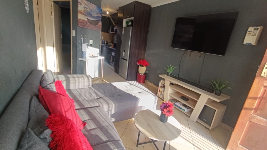 2 Bedroom Property for Sale in Olievenhoutbosch Gauteng