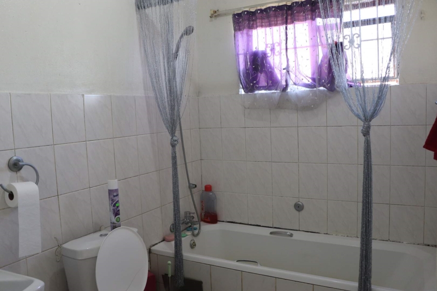 2 Bedroom Property for Sale in Florida Gauteng