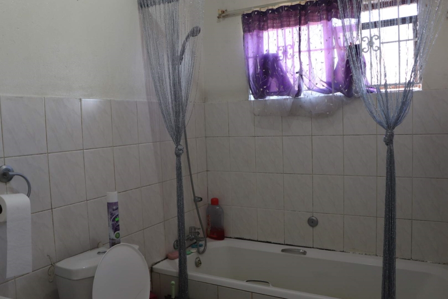 2 Bedroom Property for Sale in Florida Gauteng