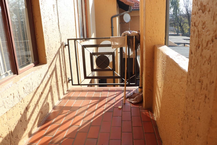 2 Bedroom Property for Sale in Florida Gauteng