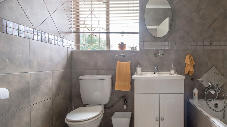 3 Bedroom Property for Sale in Morehill Gauteng