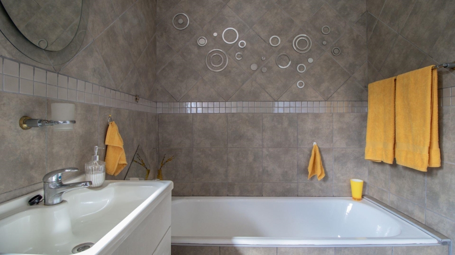 3 Bedroom Property for Sale in Morehill Gauteng