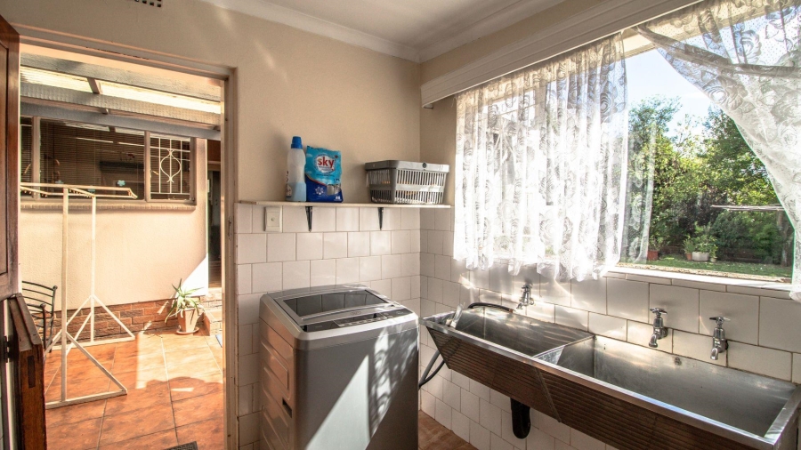 3 Bedroom Property for Sale in Morehill Gauteng
