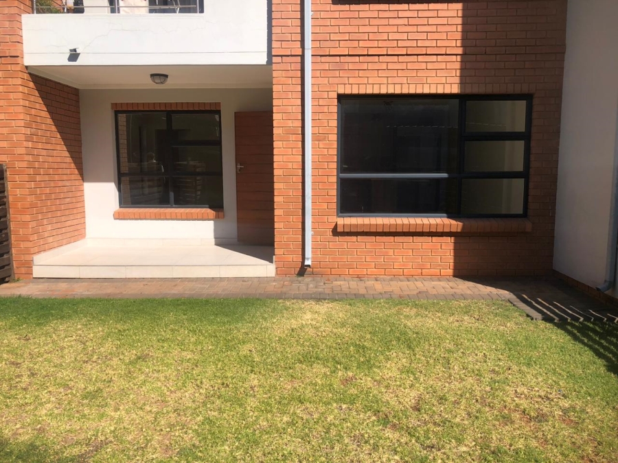 To Let 3 Bedroom Property for Rent in Modderfontein Gauteng