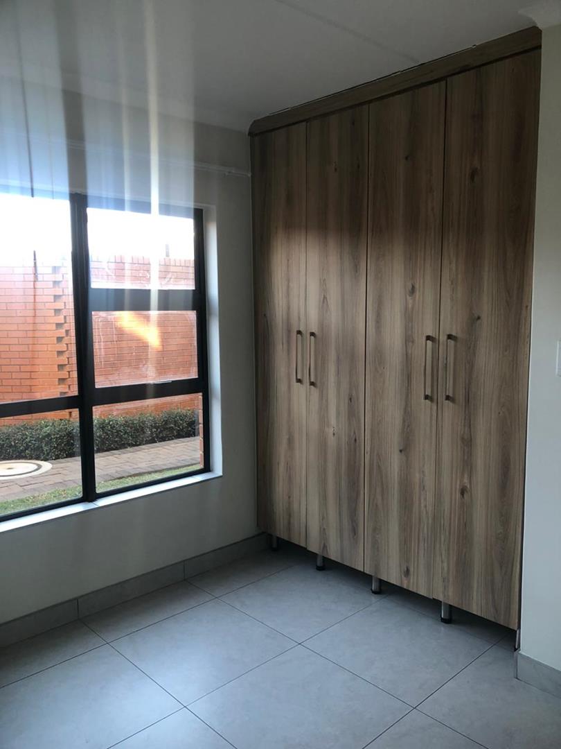 To Let 3 Bedroom Property for Rent in Modderfontein Gauteng