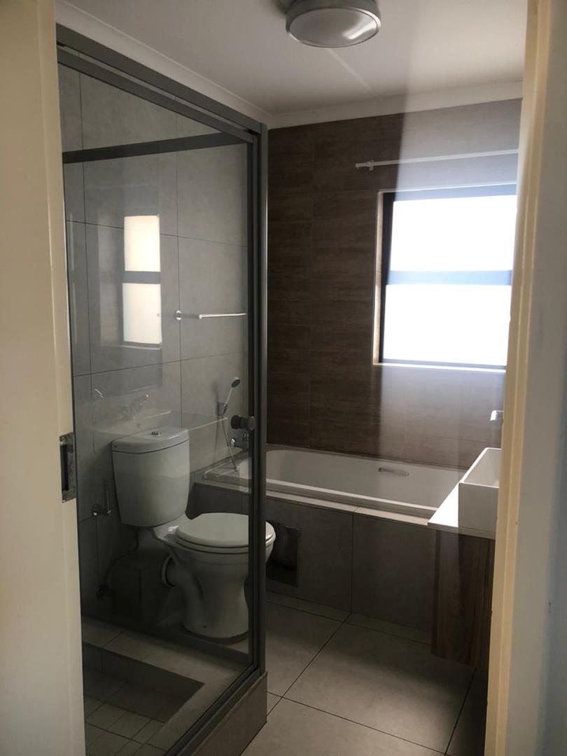 To Let 3 Bedroom Property for Rent in Modderfontein Gauteng