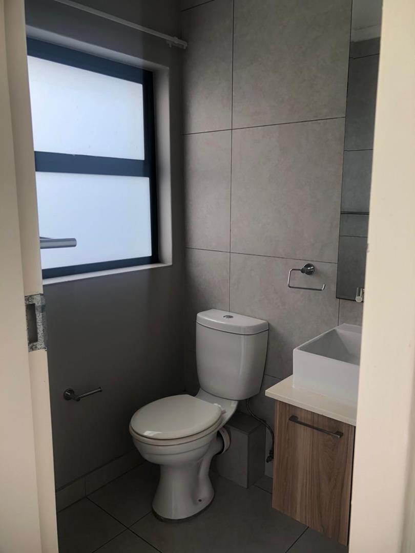 To Let 3 Bedroom Property for Rent in Modderfontein Gauteng