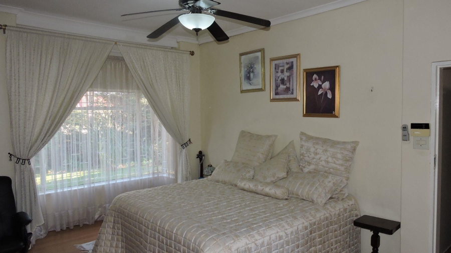 4 Bedroom Property for Sale in Heuweloord Gauteng