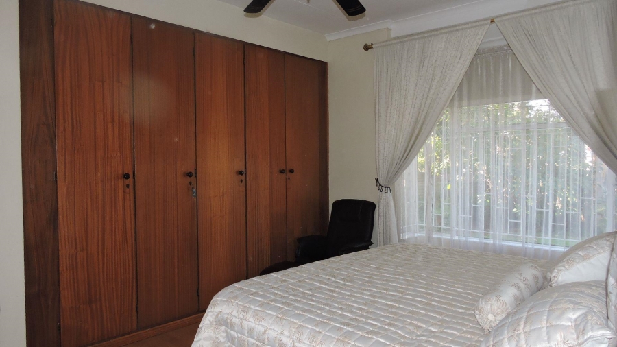 4 Bedroom Property for Sale in Heuweloord Gauteng