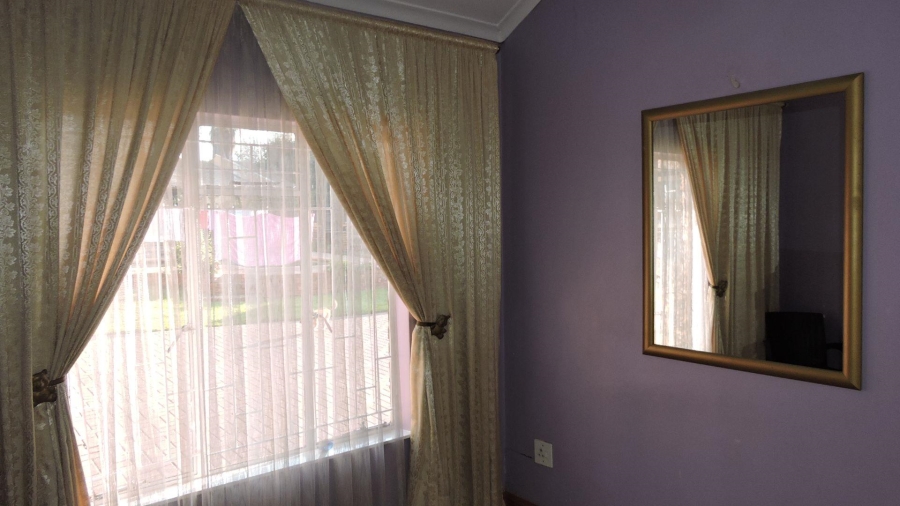 4 Bedroom Property for Sale in Heuweloord Gauteng