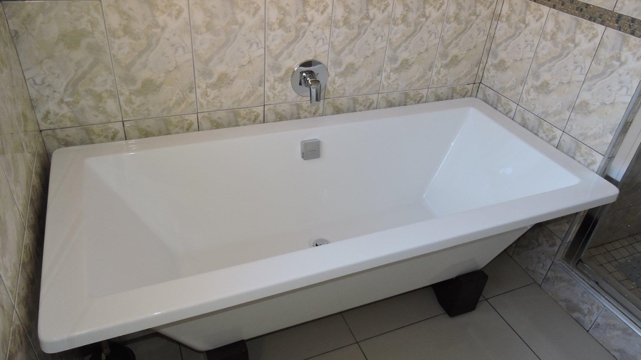 4 Bedroom Property for Sale in Heuweloord Gauteng