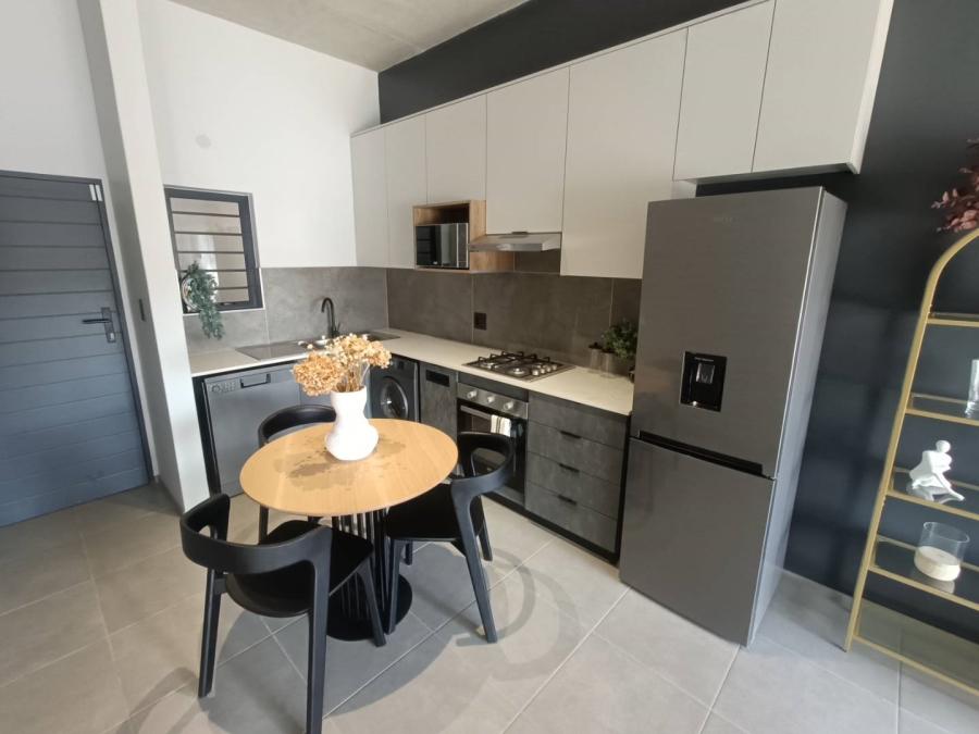 To Let 2 Bedroom Property for Rent in Waterkloof Ridge Gauteng