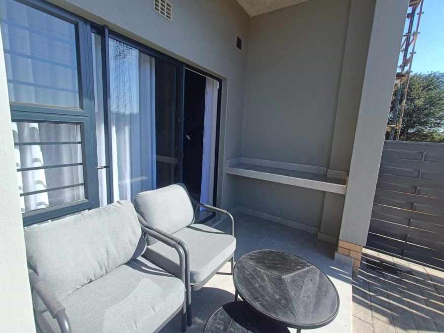 To Let 2 Bedroom Property for Rent in Waterkloof Ridge Gauteng