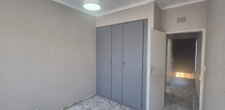 3 Bedroom Property for Sale in Brackendowns Gauteng